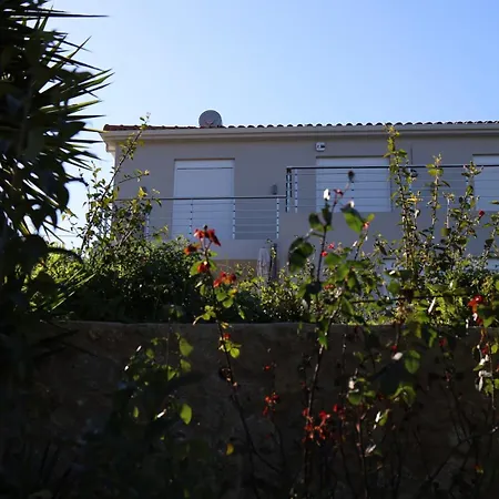 Villa Savvina, Sea Views Akrata Near &