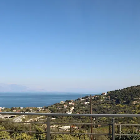 别墅 Savvina, Sea Views Akrata Near &