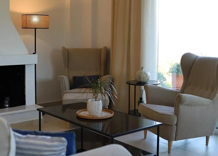 Savvina, Sea Views Akrata Near & Villa Aigeira