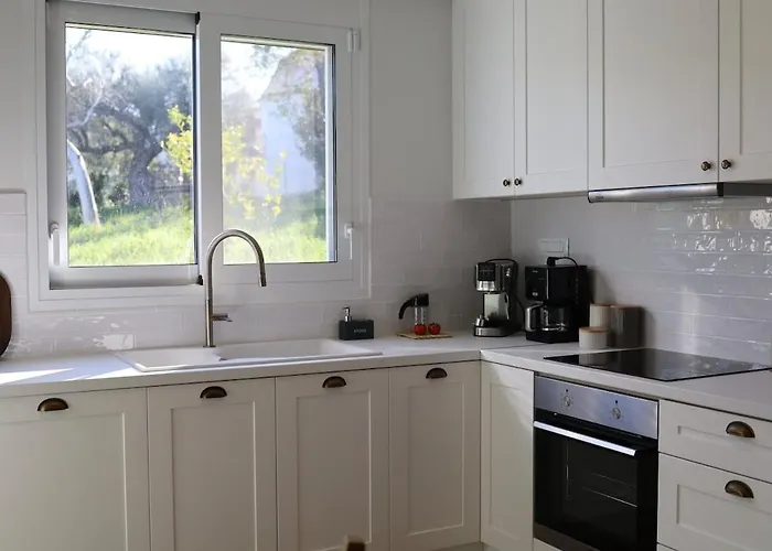 Villa Savvina, Sea Views Akrata Near & *