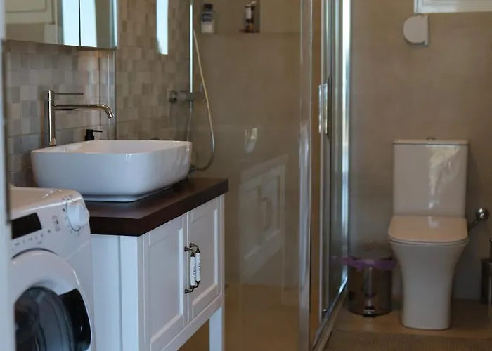 Villa Savvina, Sea Views Akrata Near &